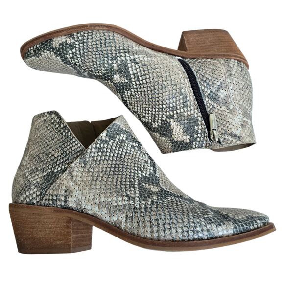 Snake Print Booties Vince Camuto Arendara Size 10 Gray Cream Leather Side Zip - Picture 11 of 12